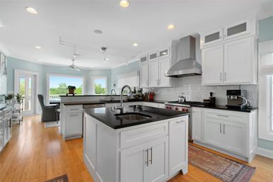 Lakeside Oasis: Lakefront Estate with Pool, Hot Tub + Fire Pit image 33