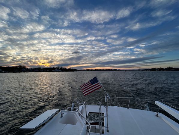 Ménage Aqua Luxury Yacht Excursions in Savannah, GA: Sip, Sun, and Celebrate in Style image 11