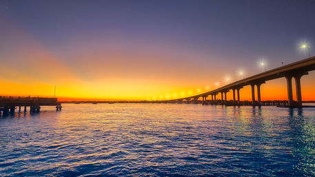 Nights of Lights Boat Trips: Choose from Two Cruise Types image 6