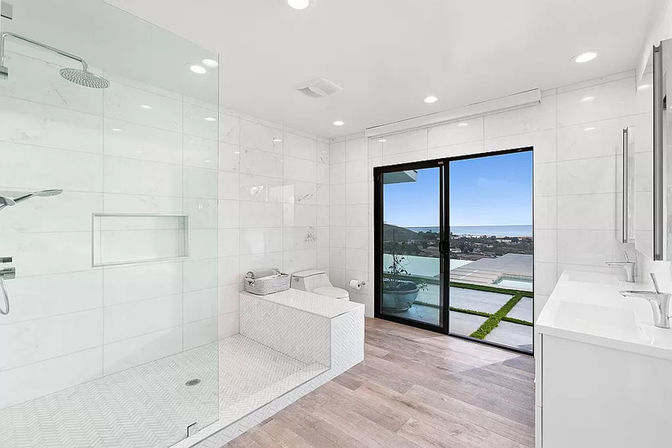 Luxury Villa with Breathtaking Panoramic Views image 11