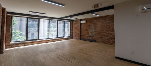 The Warehouse at Loft 39: Event Space with Urban Elegance in Midtown Manhattan image 3