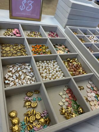 Custom Charm Bar Experience: Design Your Own Custom Jewelry image 6