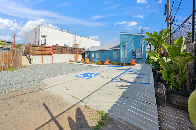 Good Life Resort 6 BR Surf Loft with Event Space image 40