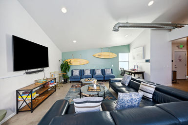 Good Life Resort 6 BR Surf Loft with Event Space image 41