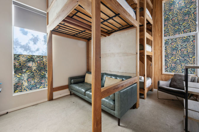 Good Life Resort 6 BR Surf Loft with Event Space image 22