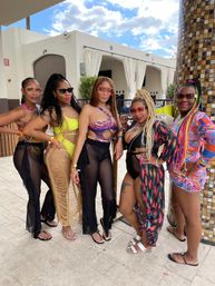 Day or Night Club Tour: Luxe Party Bus with Club Pickup Service, VIP Host, & Unlimited Drinks image 11