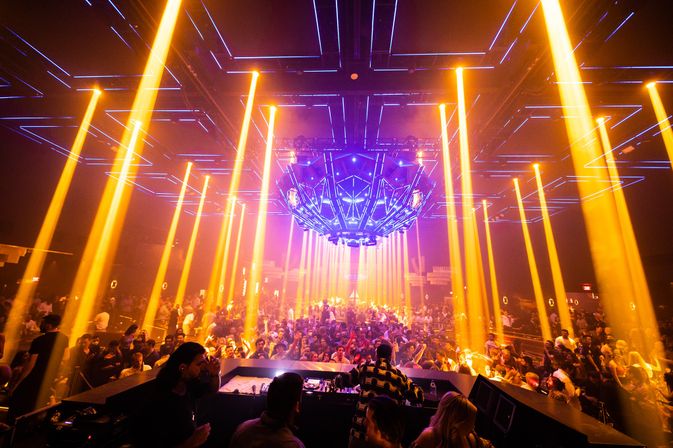 Carousel Pregame Package: Includes Transportation, Open Bar Wristband & Hosted Guest List Entry to Nightclub of Your Choice image 19