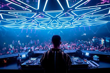 Carousel Pregame Package: Includes Transportation, Open Bar Wristband & Hosted Guest List Entry to Nightclub of Your Choice image 18