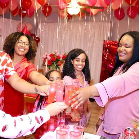 Show-Stopping Balloon Decor & Backdrops for Unforgettable Parties image 1