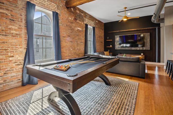 Historic Hideaway: Charming Loft in Heart of Downtown image 5