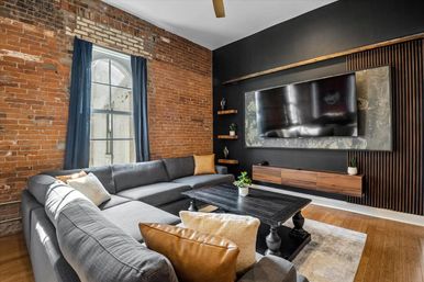 Historic Hideaway: Charming Loft in Heart of Downtown image 12