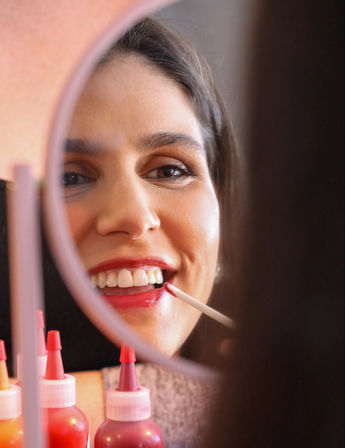Pucker Up: A DIY Lip Lounge Experience image 8