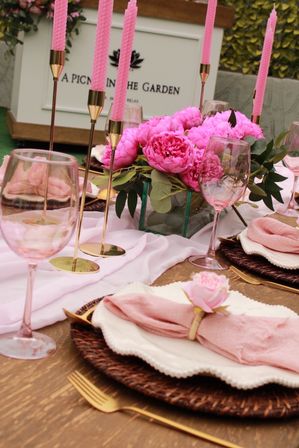 The Art of Picnicking in New York City image 9