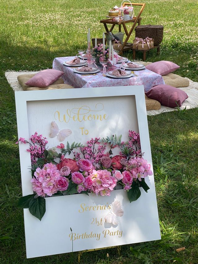 The Art of Picnicking in New York City image 3