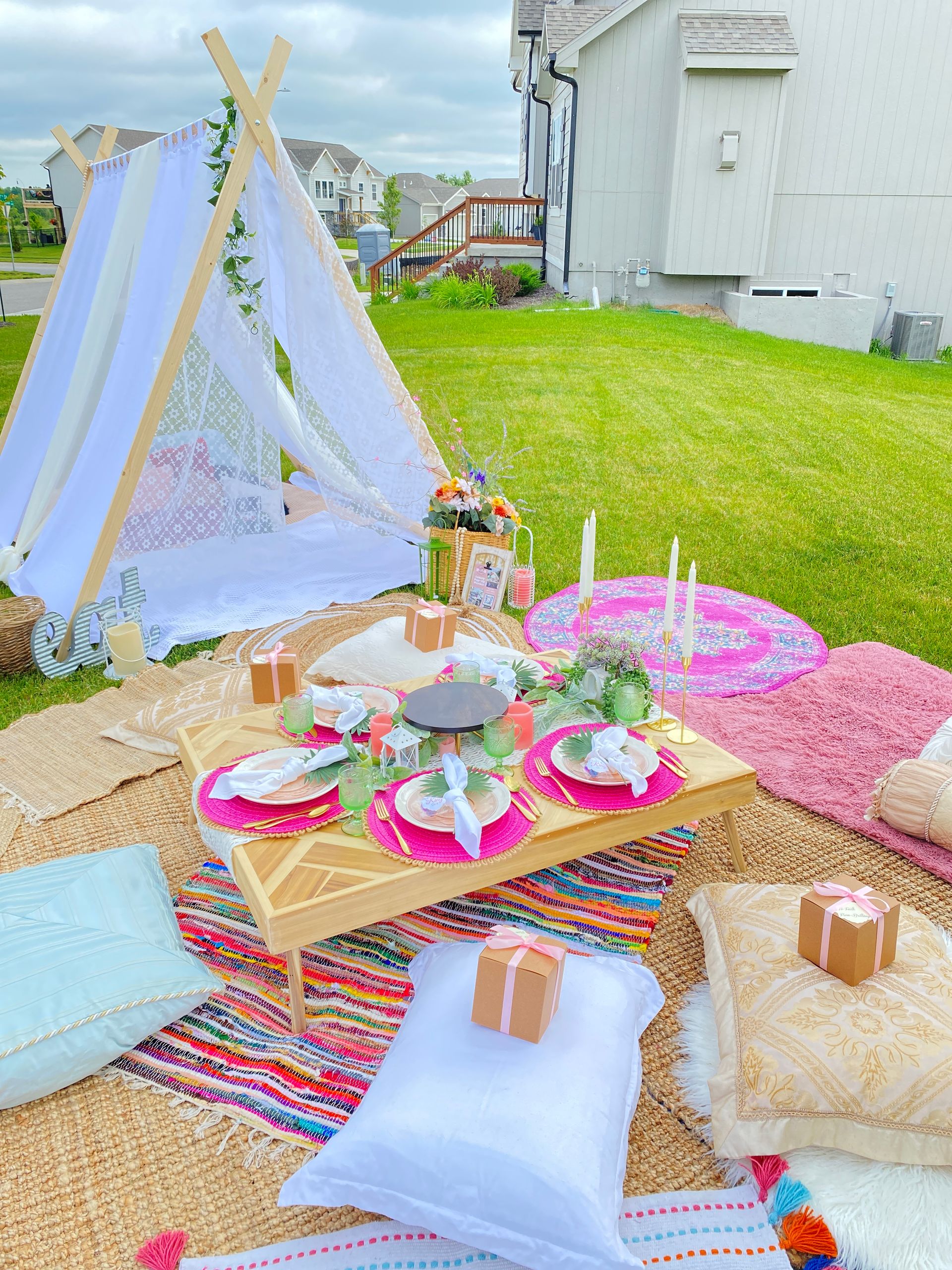 Bougie Pop-Up Custom Picnic Experience in Kansas City image 2