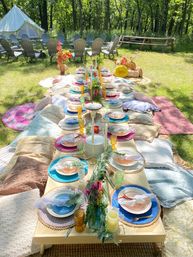 Bougie Pop-Up Custom Picnic Experience in Kansas City image 9