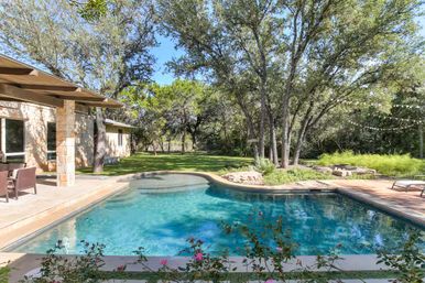 The Longhorn Estate: Luxe Hill Country Retreat Near Downtown Austin image 8
