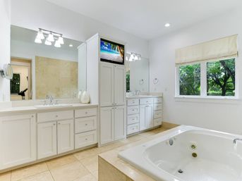 The Longhorn Estate: Luxe Hill Country Retreat Near Downtown Austin image 48