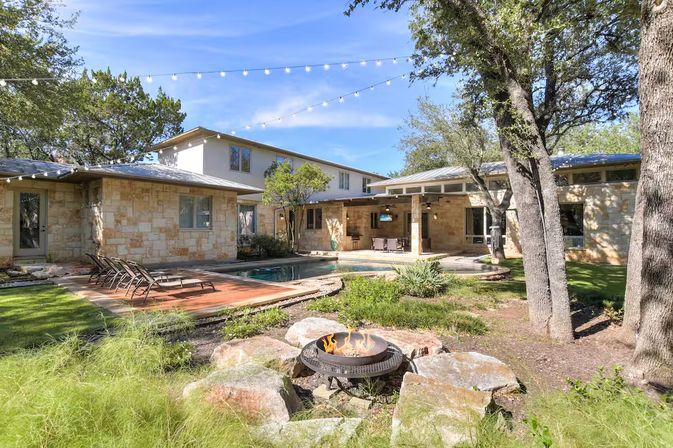 The Longhorn Estate: Luxe Hill Country Retreat Near Downtown Austin image 20