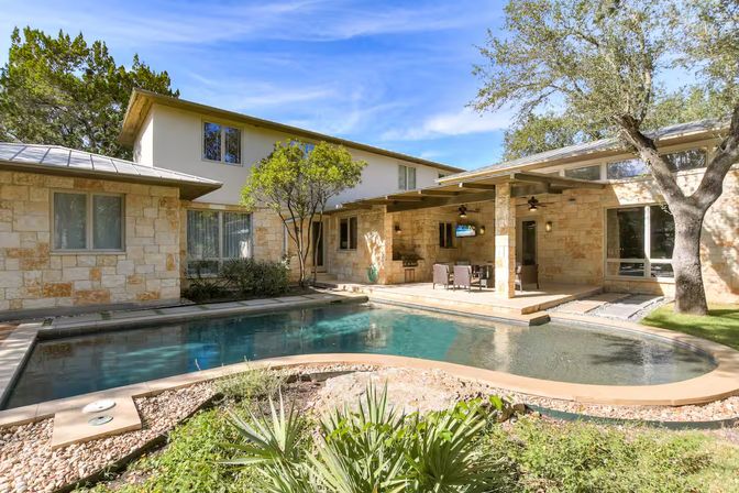 The Longhorn Estate: Luxe Hill Country Retreat Near Downtown Austin image 13