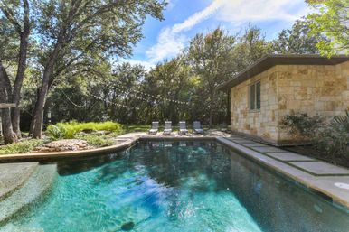 The Longhorn Estate: Luxe Hill Country Retreat Near Downtown Austin image 9
