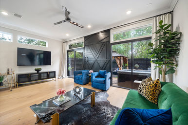 The Black House: Downtown Escape with Hot Tub, Chef, Stylish Decor, Massage & Mixology Class image 18