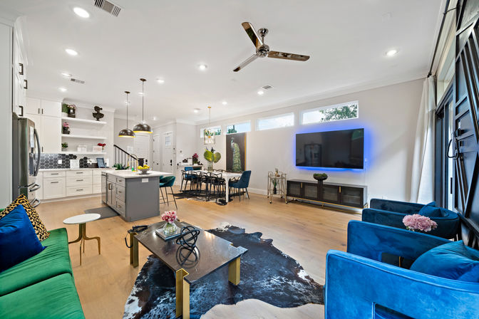 The Black House: Downtown Escape with Hot Tub, Chef, Stylish Decor, Massage & Mixology Class image 14