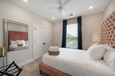 The Black House: Downtown Escape with Hot Tub, Chef, Stylish Decor, Massage & Mixology Class image 34