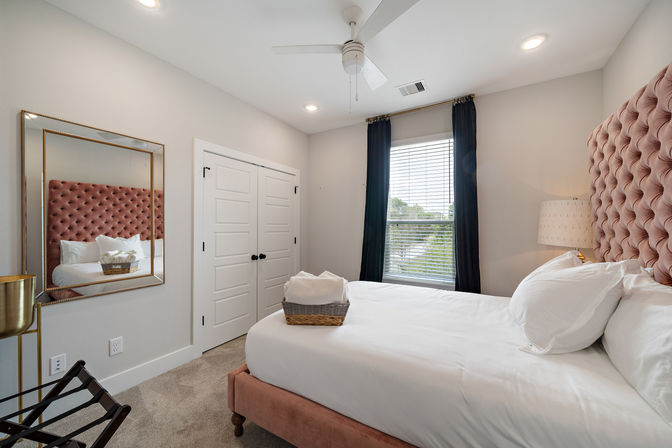The Black House: Downtown Escape with Hot Tub, Chef, Stylish Decor, Massage & Mixology Class image 34