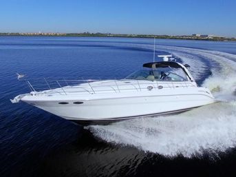 45' SeaRay Dream I Yacht Charter Experience image