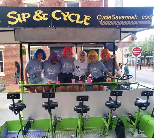 Sip & Cycle Through Savannah: Party, Pedal and Pub Crawl along Charming Savannah Streets image 5