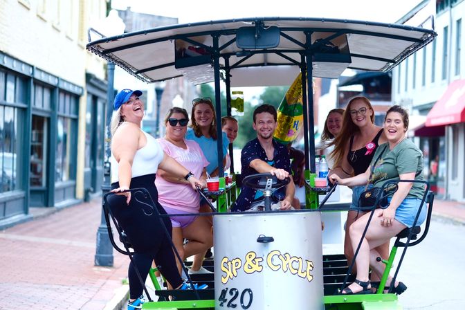 Sip & Cycle Through Savannah: Party, Pedal and Pub Crawl along Charming Savannah Streets image 9
