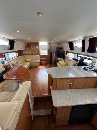 Luxury Experience on Lake Travis: 50 Foot Carver Yacht Charter image 14