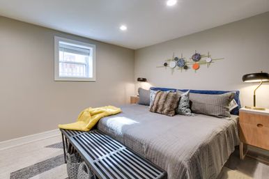 The Lantern: Ultimate City Retreat in Forest Park image 12