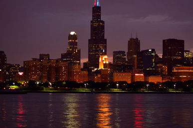 Scenic Chicago Night Tour: Willis Tower, The Bean + River Cruise image 4