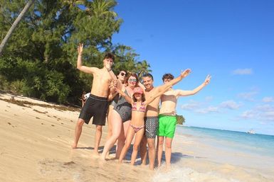 Luxury Yacht Charter with Open Bar and BBQ image 7