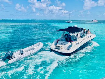 Luxury Yacht Charter with Open Bar and BBQ image 5