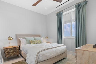 One Cable Beach: 2 Units in Beachfront Condo with Pool + Balcony Views image 11