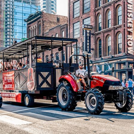 Private Downtown Nashville Party Tractor Tour  image 1