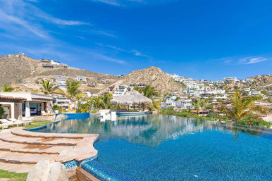 Luxury Cabo Villa: 11,000 sq. ft. Casa de Karma for Up to 16 Guests image 19