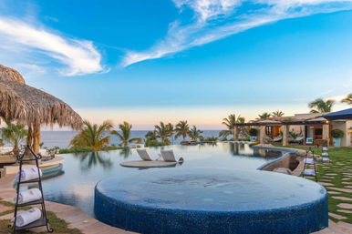 Luxury Cabo Villa: 11,000 sq. ft. Casa de Karma for Up to 16 Guests image 24
