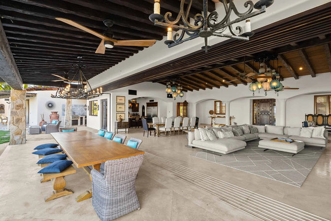 Luxury Cabo Villa: 11,000 sq. ft. Casa de Karma for Up to 16 Guests image 13