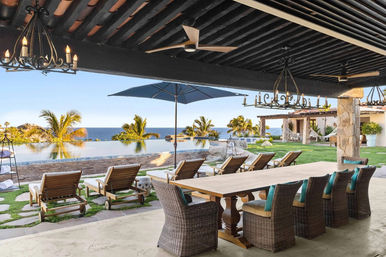 Luxury Cabo Villa: 11,000 sq. ft. Casa de Karma for Up to 16 Guests image 14