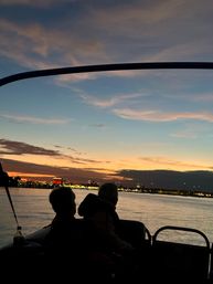 Nights of Lights Private Boat Tour: A Holiday Cruise Under the Stars image 2