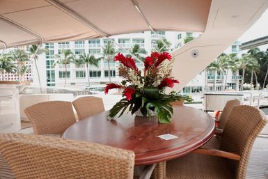Miami Luxe: Party in Style Aboard the 100' Azimut Yacht image 9
