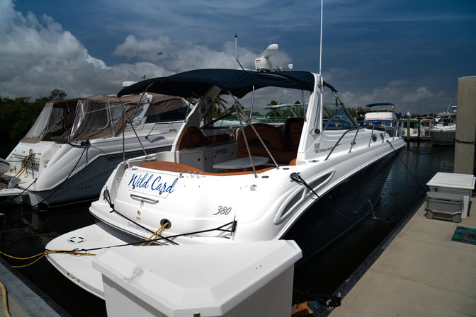 Private 40" Yacht Charter for Up to 12 People in Fort Lauderdale (BYOB) image 2