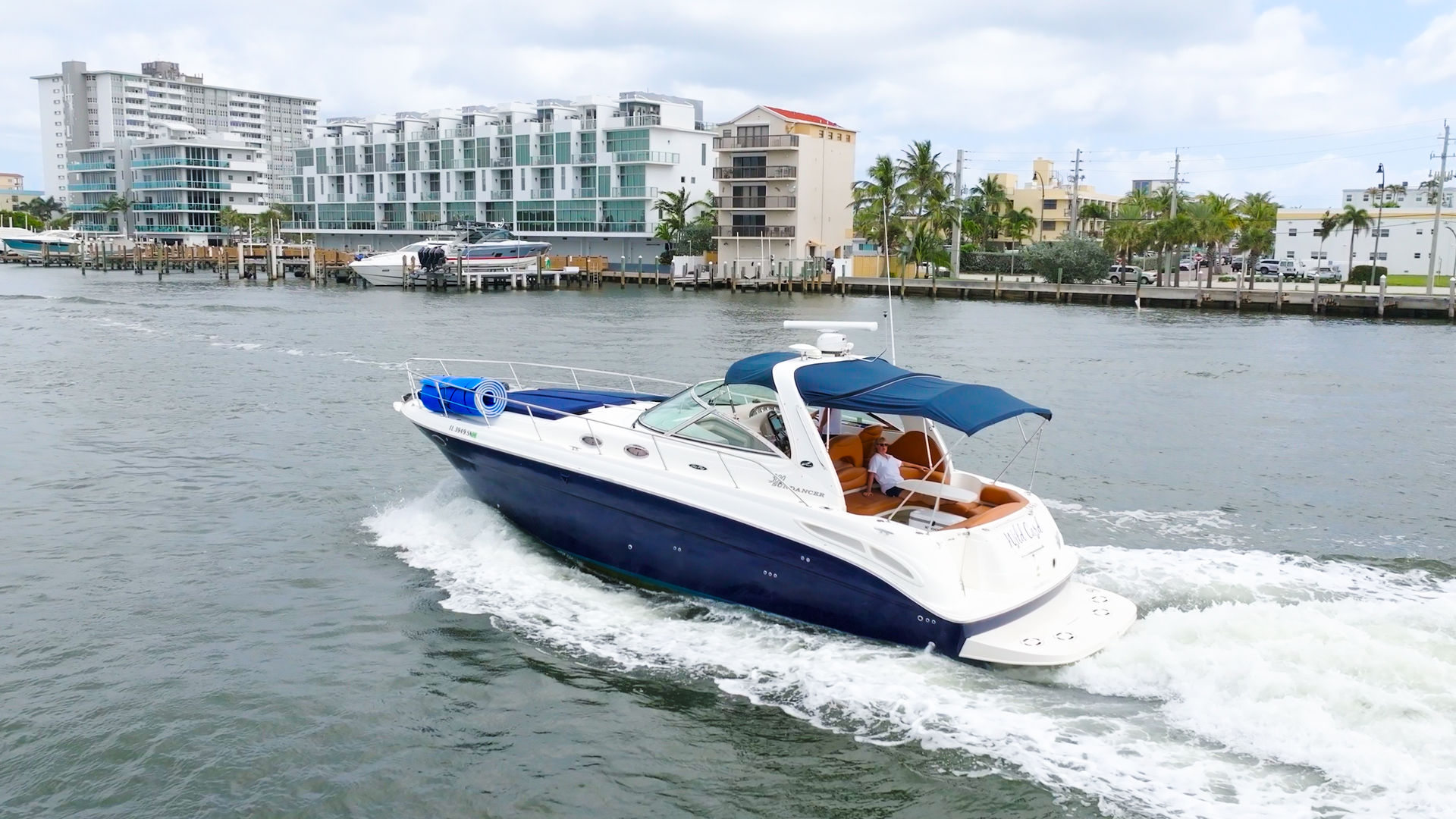 Private 40" Yacht Charter for Up to 12 People in Fort Lauderdale (BYOB) image 1