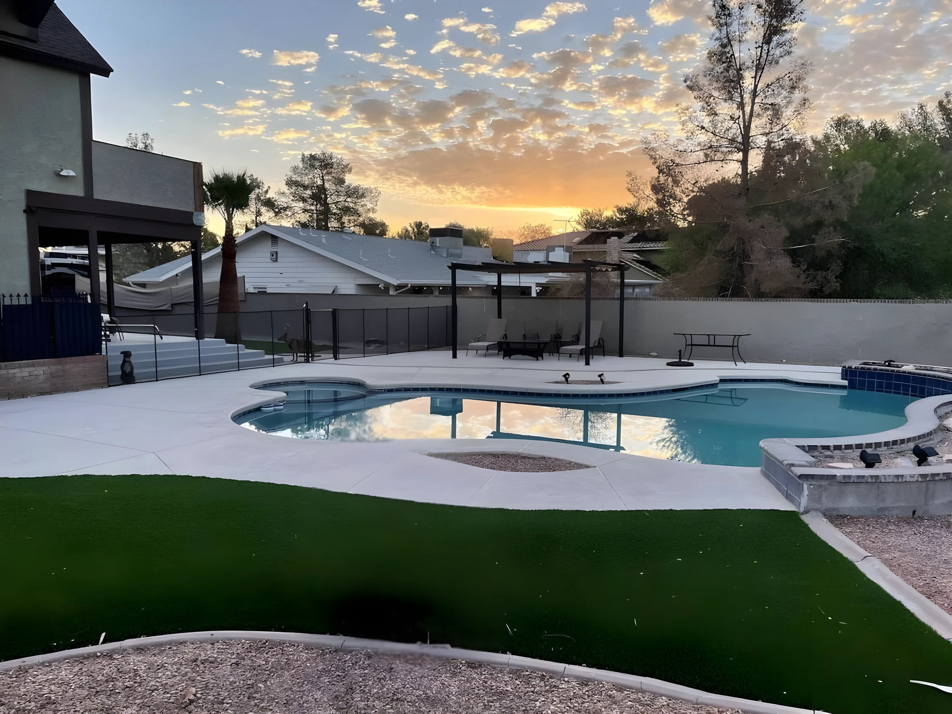 Modern Vegas Escape: Pool, Luxe Outdoor Lounge + 15mins to Strip image 1
