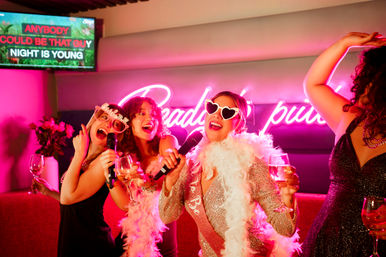 Putt Loose with Holey Moley, Cocktail Bar, Putt-Putt, Karaoke & More image 7