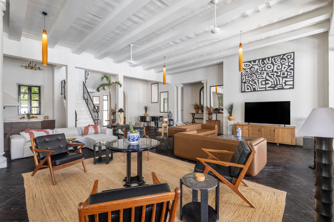 Villa Raes: Old-World Charm Meets Quiet Luxury with Pool + Pickleball Court image 13
